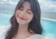 女生头像超级好看,展现独特魅力风采”